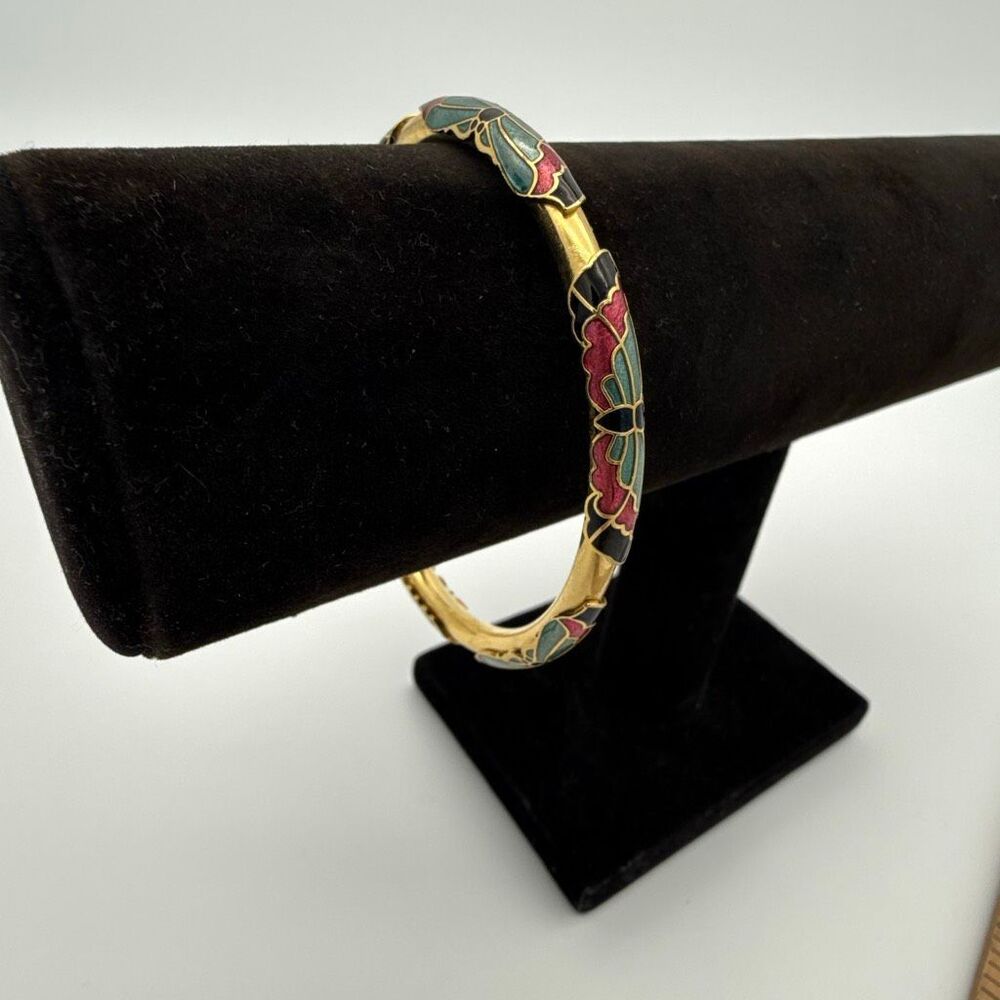 Vintage Cloisonné Enamel Floral Bangle Bracelet Gold Tone Hinged‎ 2.5” Diameter
